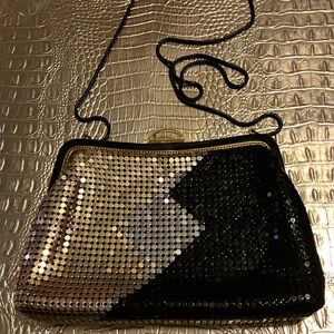 Beautiful vintage purse.